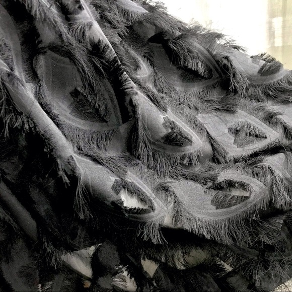 H&M funky mini skirt, black, size 8. - Picture 4 of 6